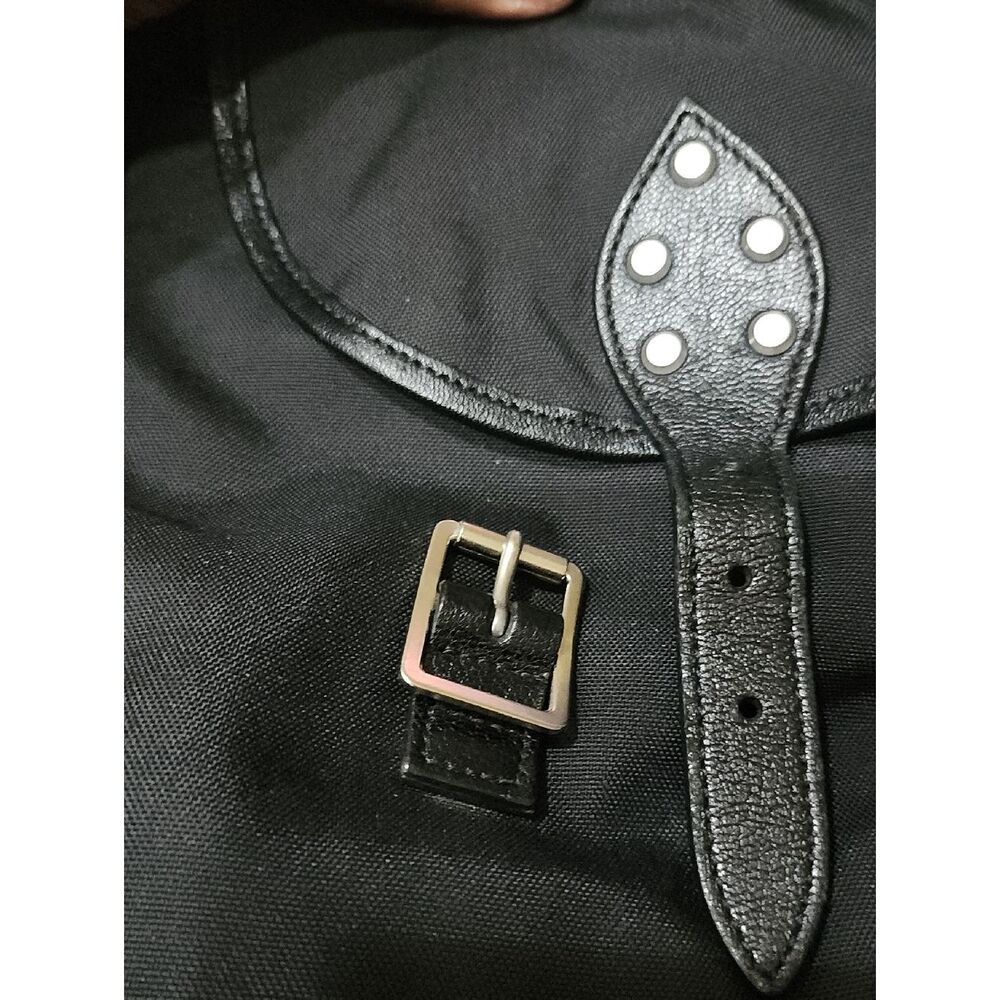 Saint Laurent Messenger Bag - Picture 9 of 9
